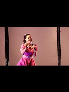 [x]「松田聖子メドレー」まねだ聖子さん 川口オートレース場 第42回たたら祭り - YouTube