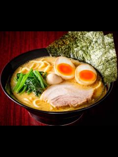 [x]【三重県鈴鹿市】農道にポツンとたたずむ有名チェーン店を調査してきました！【ramen】【ラーメンショップ】 - YouTube