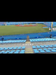 [x]【マニア必見】神宮球場最上段から最前列までの見え方 - YouTube