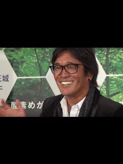 [x]66歳松崎しげる「髪の毛と肌は自身」自宅には日焼けマシンも「酸素めがね」発表会 会見2 - YouTube