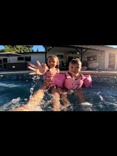 [x]Swimming with Sophia and Emily in the pool - YouTube