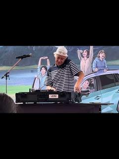 [x]globe マークパンサーDJ LIVE@大分 - YouTube